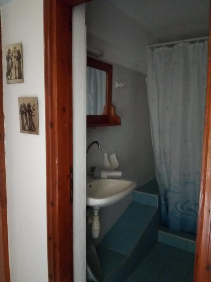 Violetta Studios & Apartments Milina Luaran gambar
