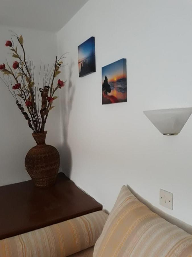 Violetta Studios & Apartments Milina Luaran gambar