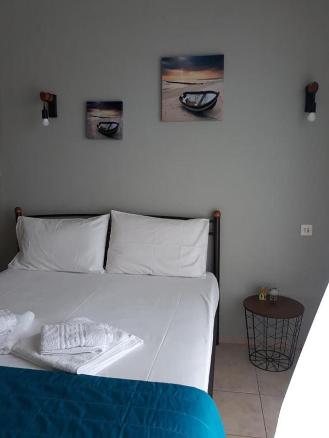 Violetta Studios & Apartments Milina Luaran gambar